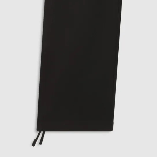 CLASSY STRAIGHT BLACK