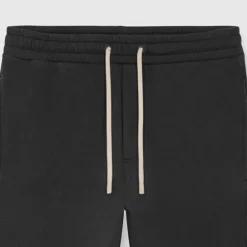 F ICONIC STRAIGHT BLACK