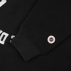 82 HOODIE BLACK