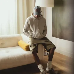 ICONIC HOOD JARRE