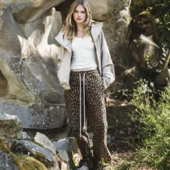LE CARPENTER LEOPARD