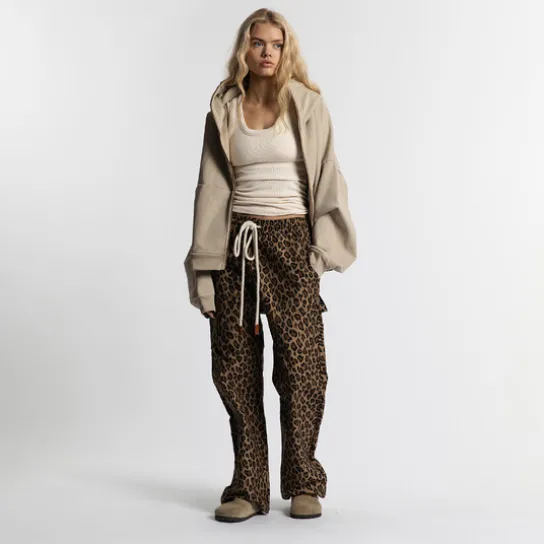 LE CARPENTER LEOPARD