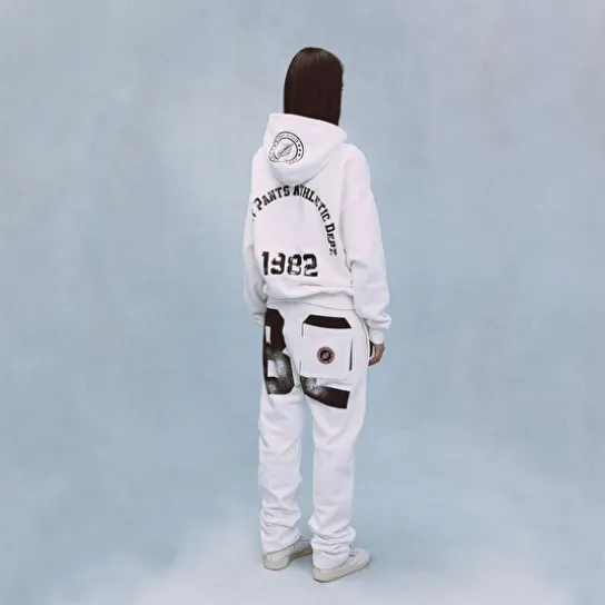 82 OVERJOGG OFF WHITE
